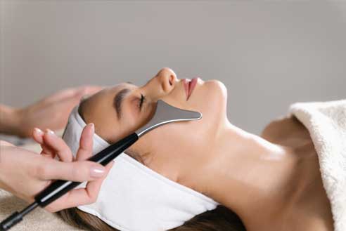 FACE UPトリートメント